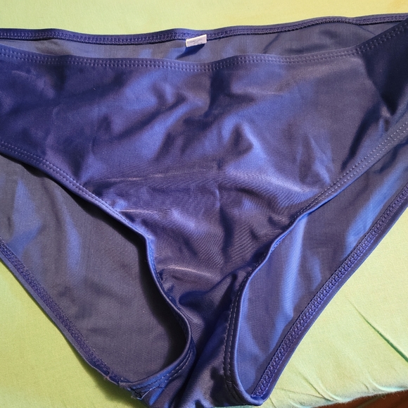 Vibrant Blue bathing suit - Picture 6 of 8